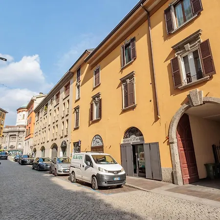 Apartment Guesthost - Ca' Ghibert - Centro